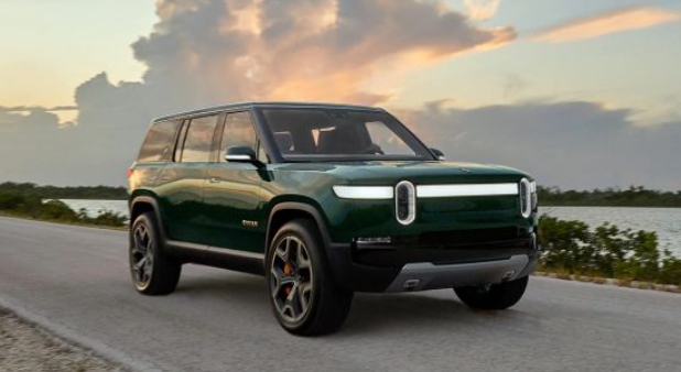 Rivian R1S